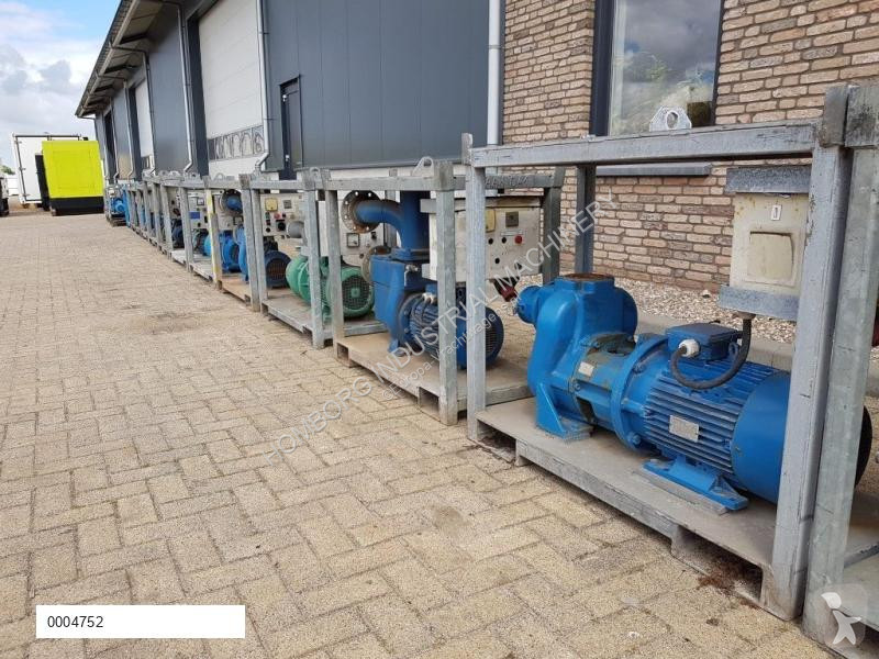 Uitrusting voor vrachtwagens  Waterpomp...