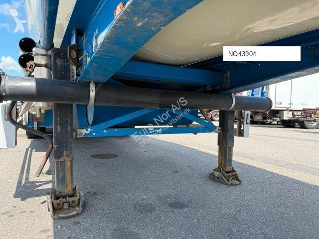 Uitrusting voor vrachtwagens  3 axle 63 m3 Silo...