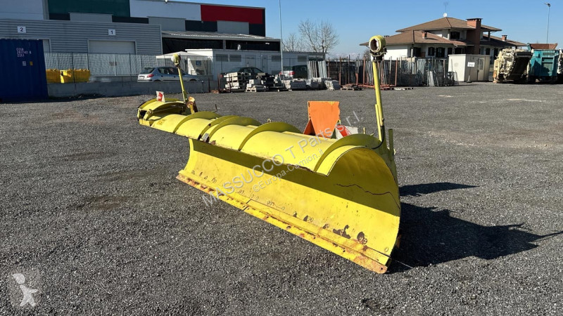Attrezzature automezzi pesanti  SM6