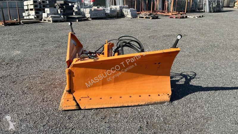 Attrezzature automezzi pesanti  CPM