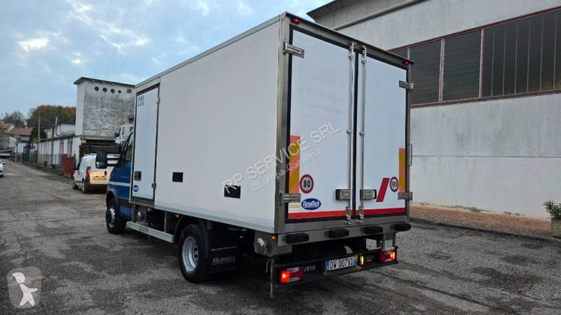 عربة نفعية Iveco
