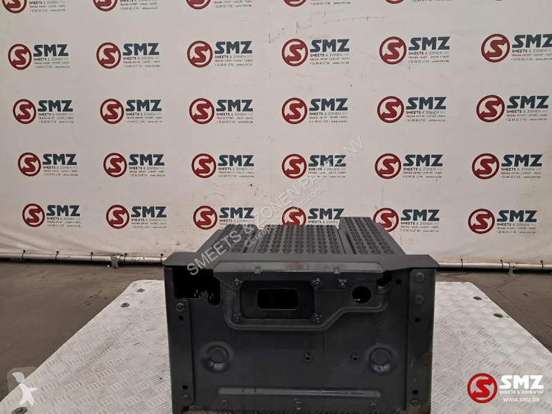 تجهيزات الآليات الثقيلة Scania Occ batterijbak...