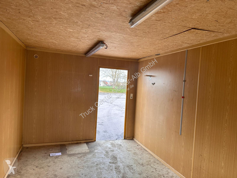 PL-utrustningar    BÜROCONTAINER...