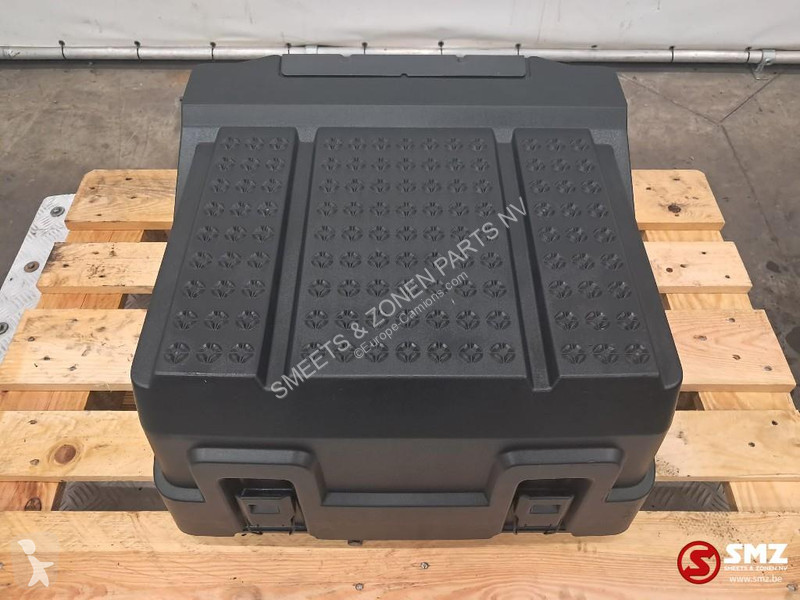 تجهيزات الآليات الثقيلة Scania Occ batterijbak...