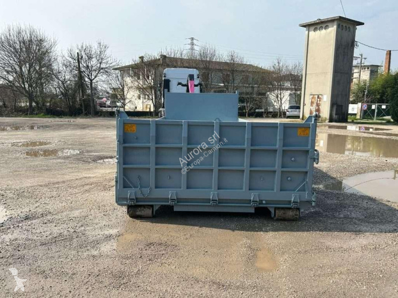 Udstyr til lastbiler  A PIANALE NUOVO CON...