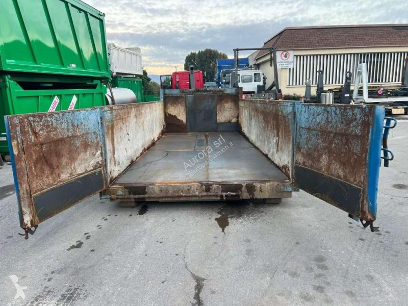 SCARRABILE USATO A CIELO APERTO Truck equipments