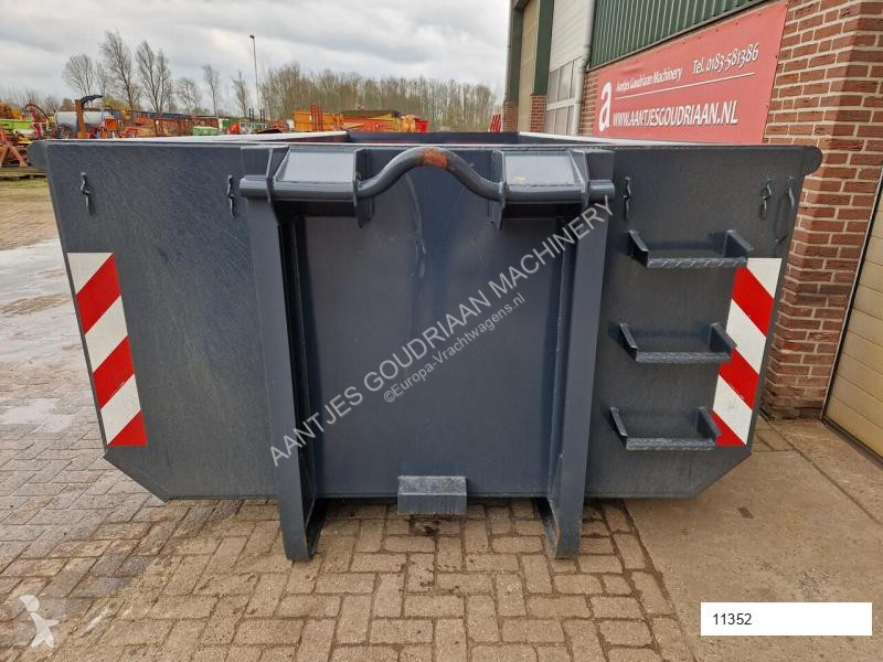 Uitrusting voor vrachtwagens  Conteneur à...