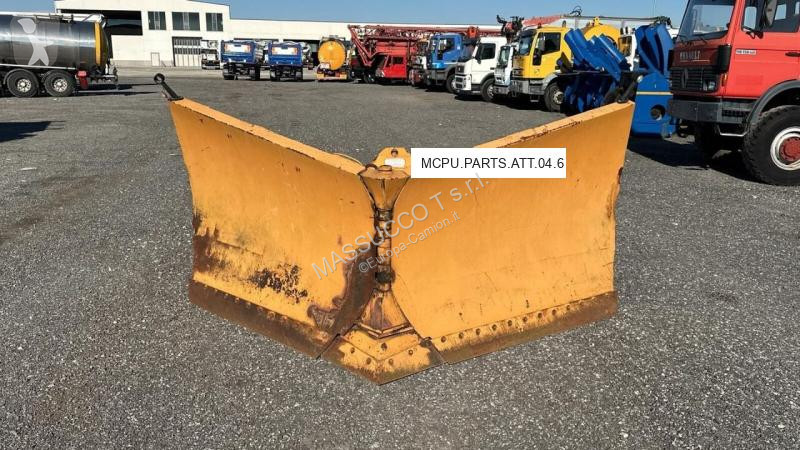 Attrezzature automezzi pesanti  Pelazza Andrea 5V5