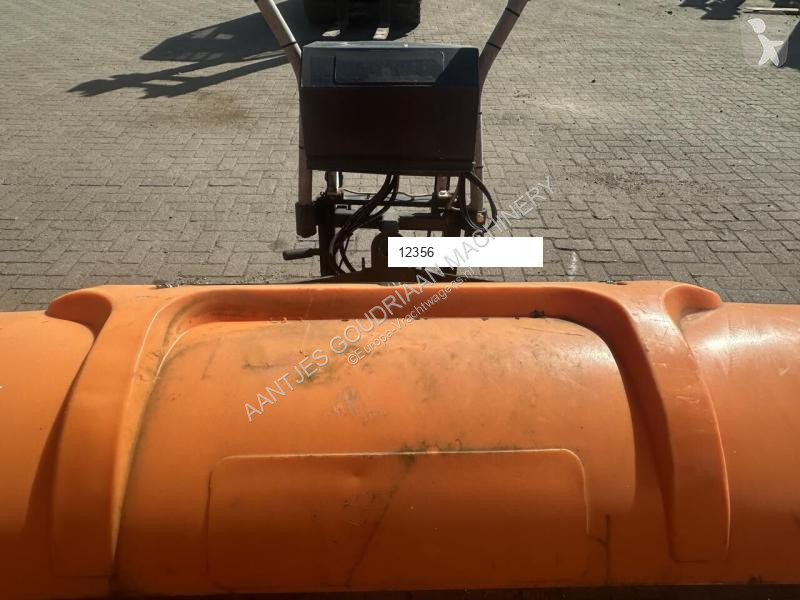 Uitrusting voor vrachtwagens  Sneeuwschuif -...