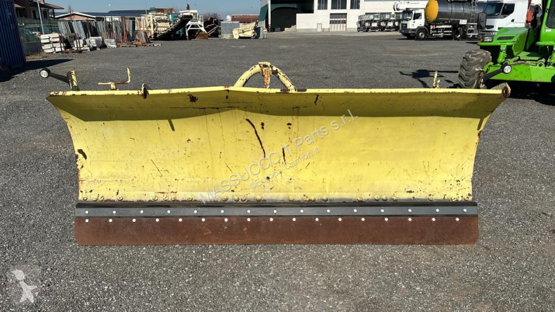 Attrezzature automezzi pesanti  SM3
