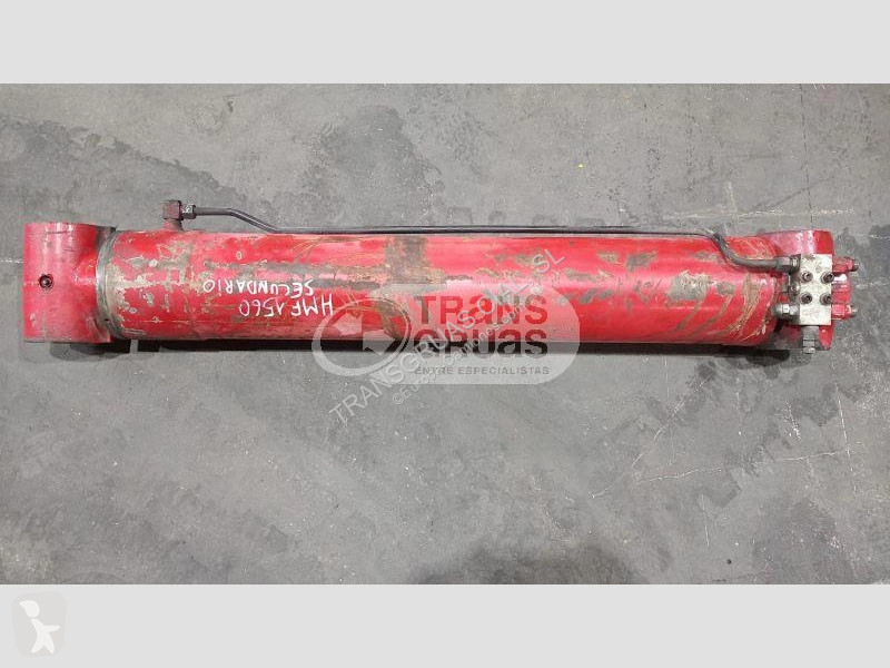 Jeřáb HMF Grúa HMF 1563 K2 solo para recambios
