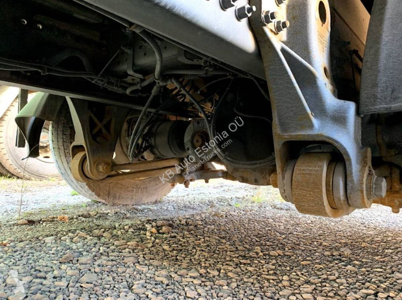 Attrezzature automezzi pesanti Renault T 380...