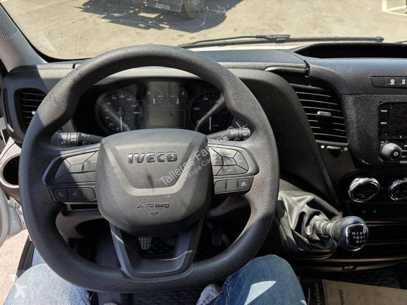 Furgoneta Iveco  35C16 20m3