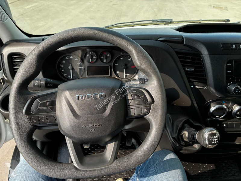 Furgoneta Iveco  35C16 20m3