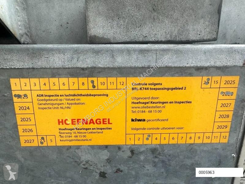 Uitrusting voor vrachtwagens  IBC Steenbergen...