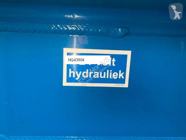Uitrusting voor vrachtwagens  3 axle 63 m3 Silo...