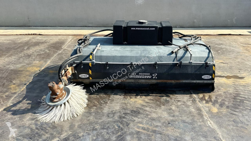 Attrezzature automezzi pesanti  MANTA 2100 HD