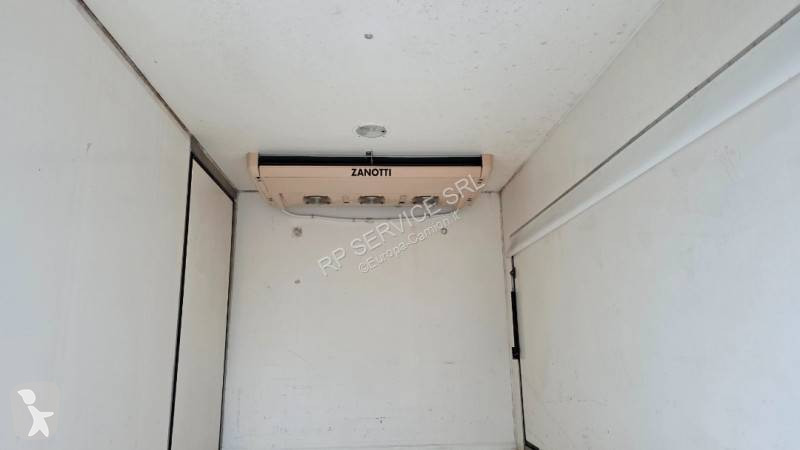 عربة نفعية Iveco
