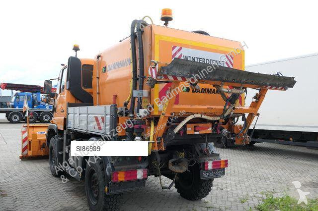 تجهيزات الآليات الثقيلة  Unimog 405/10....