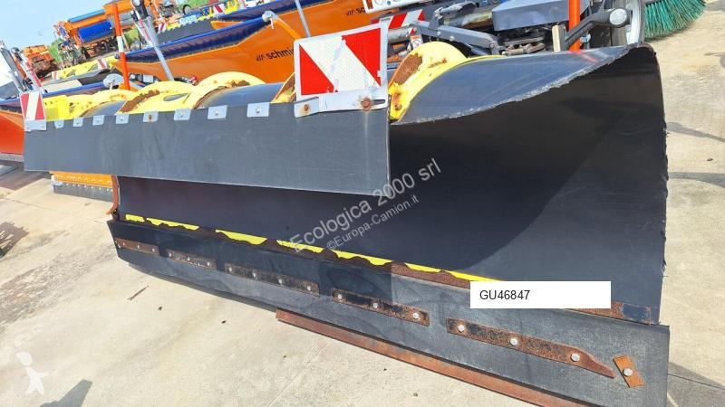 تجهيزات الآليات الثقيلة  MN34