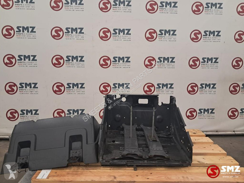 تجهيزات الآليات الثقيلة Scania Occ batterijbak...