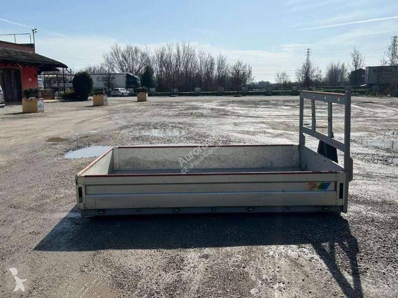 Udstyr til lastbiler  USATO SCARRABILE A PIANALE