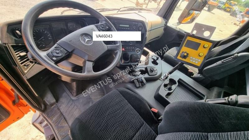Mercedes 3333 Truck equipments