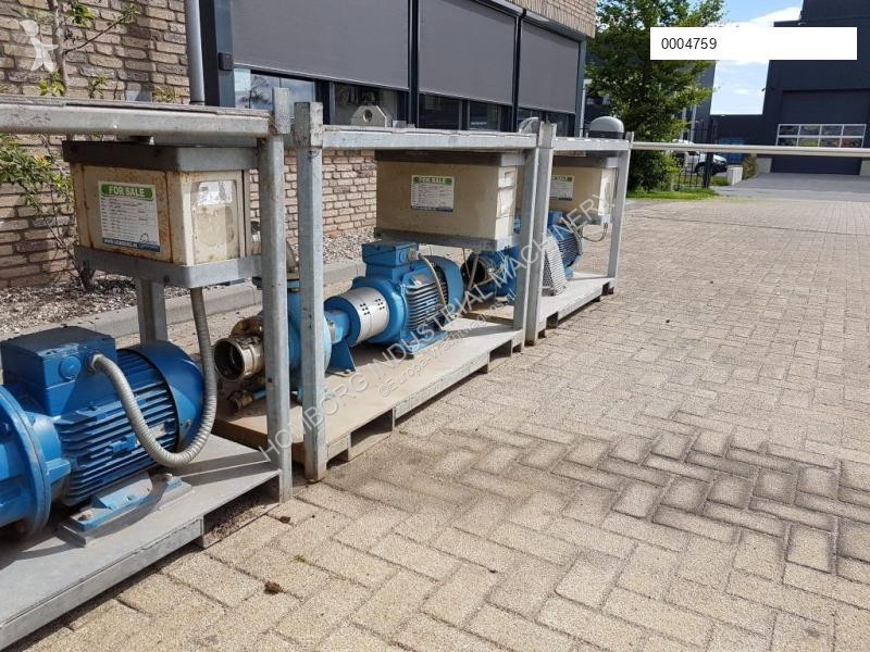 Uitrusting voor vrachtwagens  Waterpomp...
