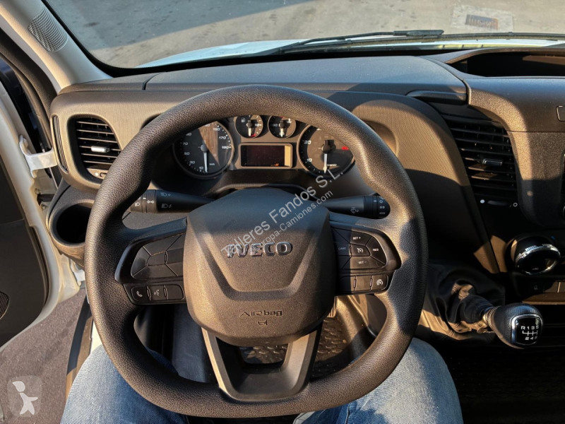 Veicolo commerciale Iveco  35C16 3.0 20m3