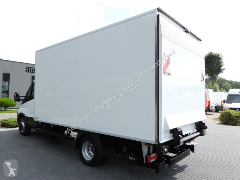 Samochód dostawczy Iveco 70C17 DAILY