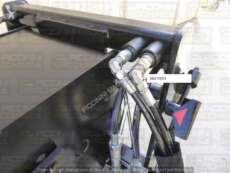 تجهيزات الآليات الثقيلة Manitou