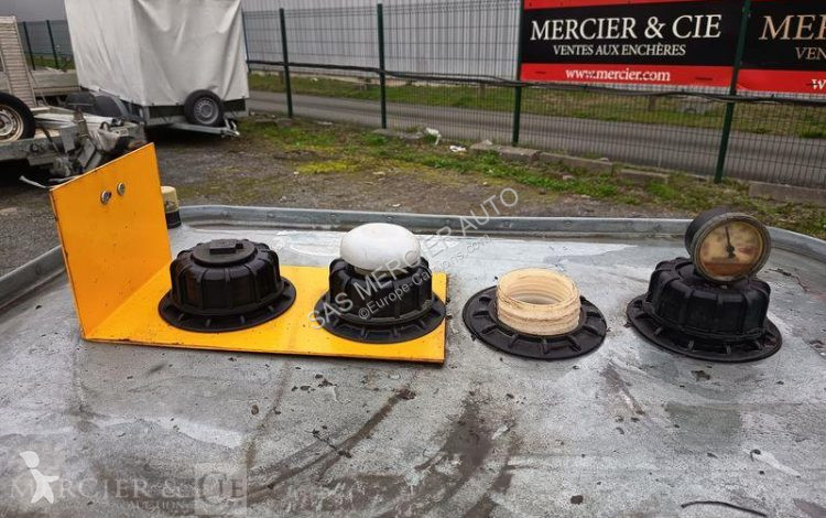 Teherautó felszerelések Schutz cuve fuel