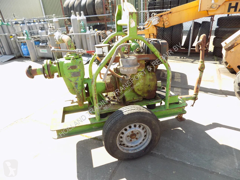 Losse onderdelen bouwmachines waterpomp diesel...