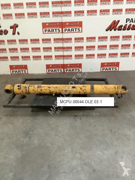 قطع غيار الأشغال العمومية Caterpillar Vérin...