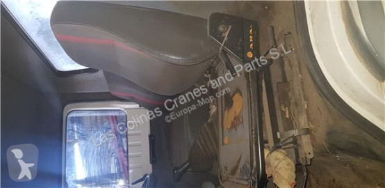 Nissan Siège pour camion L - 45.085