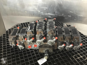 Hydraulisk distributör Liebherr