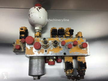 Distributeur hydraulique Liebherr