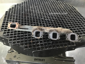 Udstødningsmanifold Liebherr