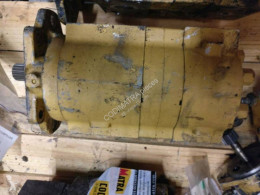 Caterpillar 963 used Main hydraulic pump