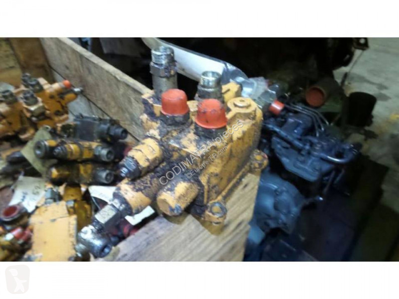 قطع غيار الأشغال العمومية Case 988