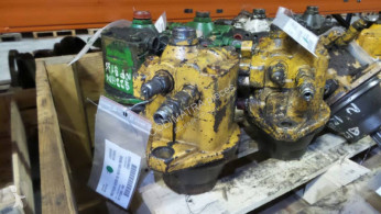 Liebherr R912HDSL used Swing hydraulic motor