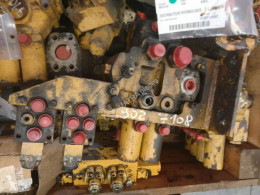 Distributeur hydraulique Liebherr A902