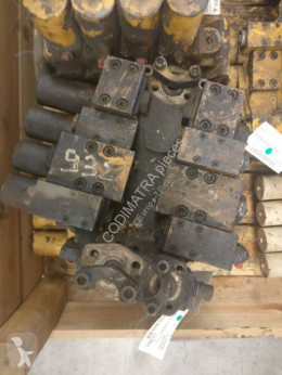 Liebherr R922HDSL used hudraulic power pack