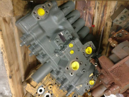 Distributeur hydraulique Liebherr R944B