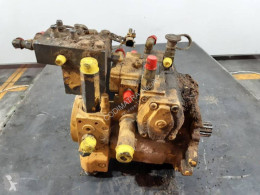 Caterpillar 963C used Hydraulic travel pump