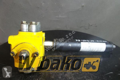 Distribuidor hidráulico Komatsu nuevo
