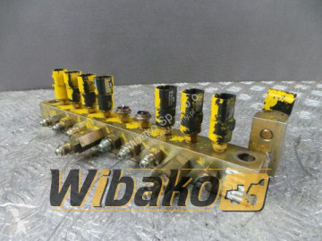 Distribuidor hidráulico Komatsu nuevo