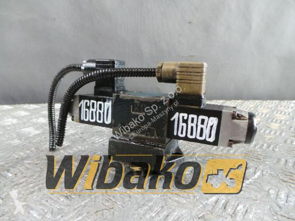 قطع غيار الأشغال العمومية Macmoter Valves set...