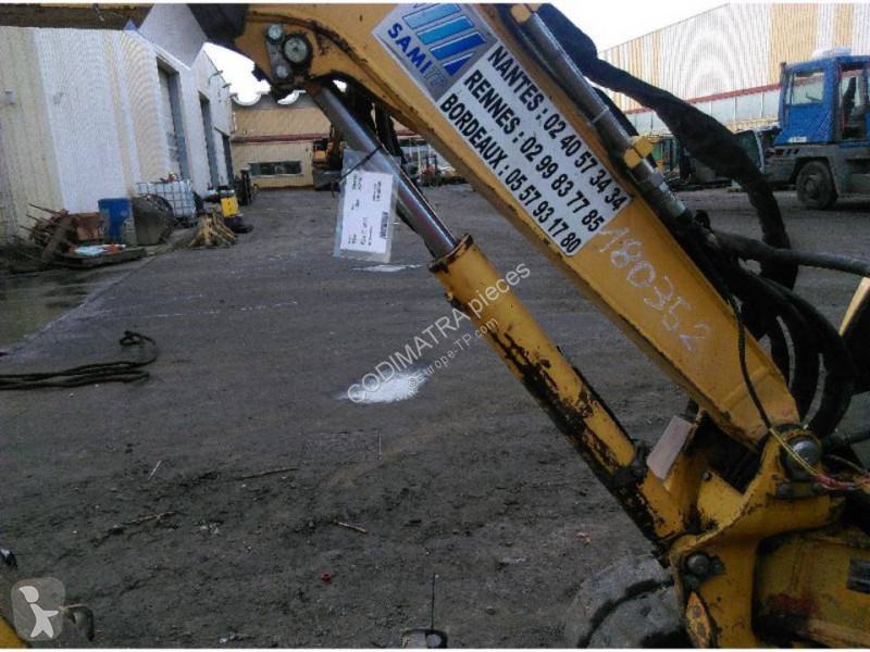 قطع غيار الأشغال العمومية Komatsu PC26MR-3