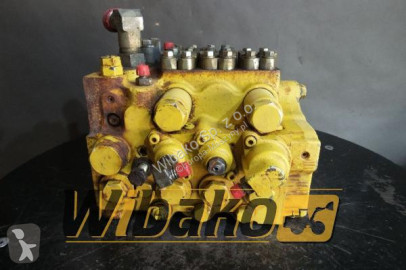 Distribuidor hidráulico Komatsu nuevo